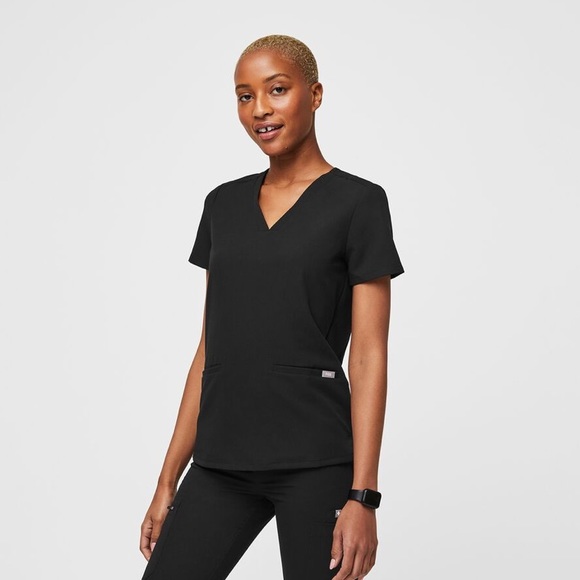 Figs Tops - Casma Three-Pocket Scrub Top